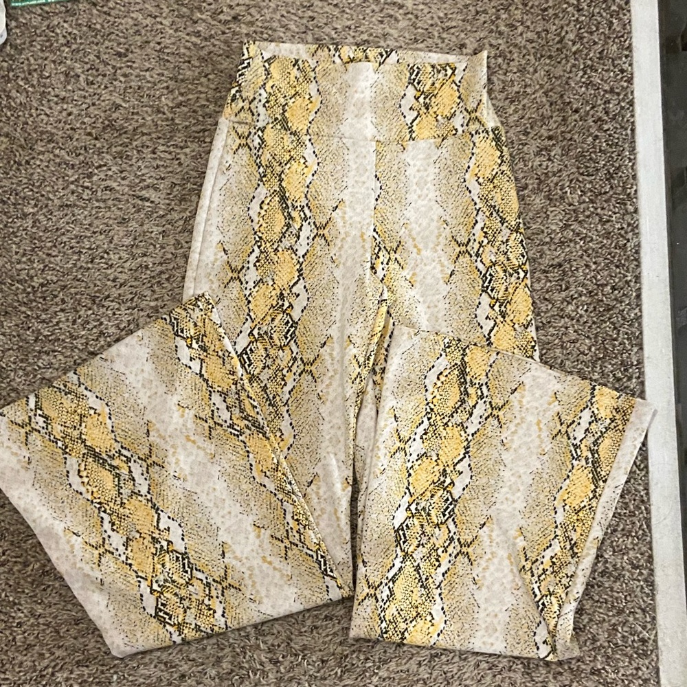 Yoyo 5 Snake Print High Rise Wide Pants